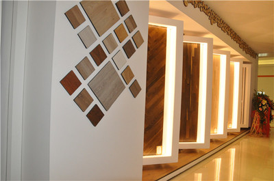 艾苛比利時(shí)原裝進(jìn)口地板華麗升級(jí)，重裝開業(yè)慶典圓滿舉辦